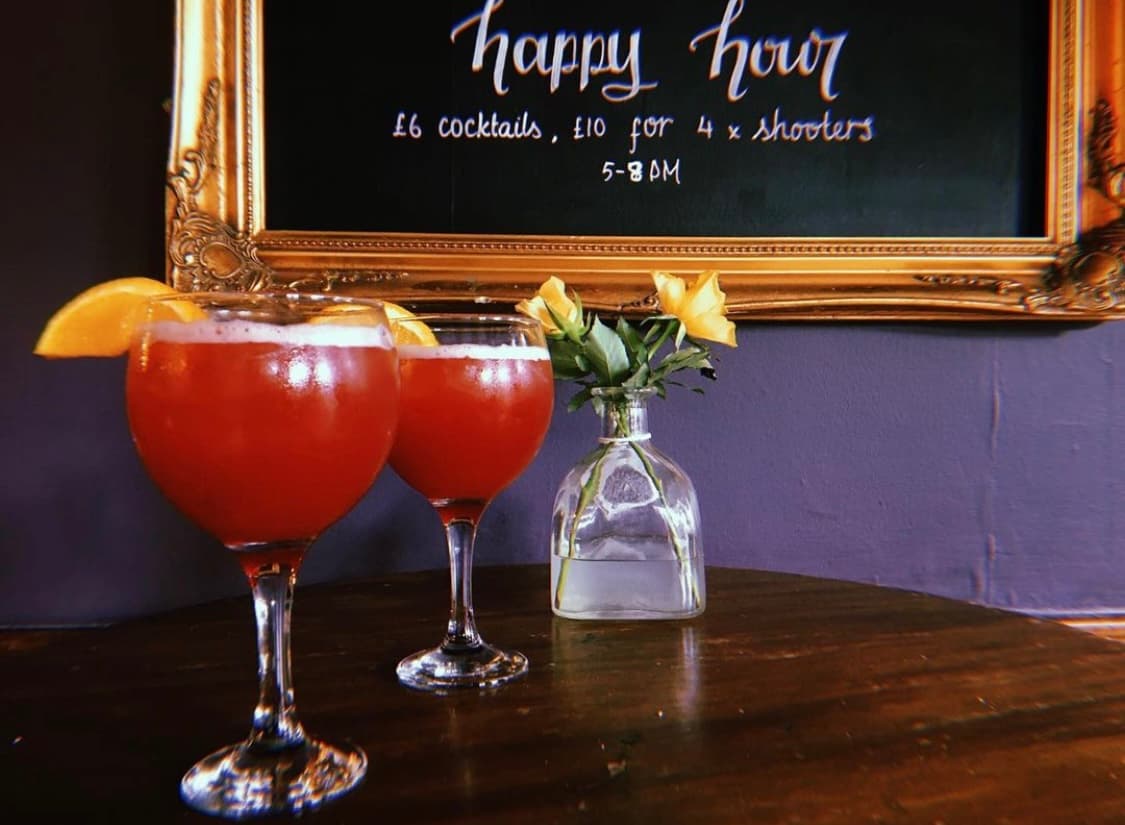 The Walrus Bar & Hostel