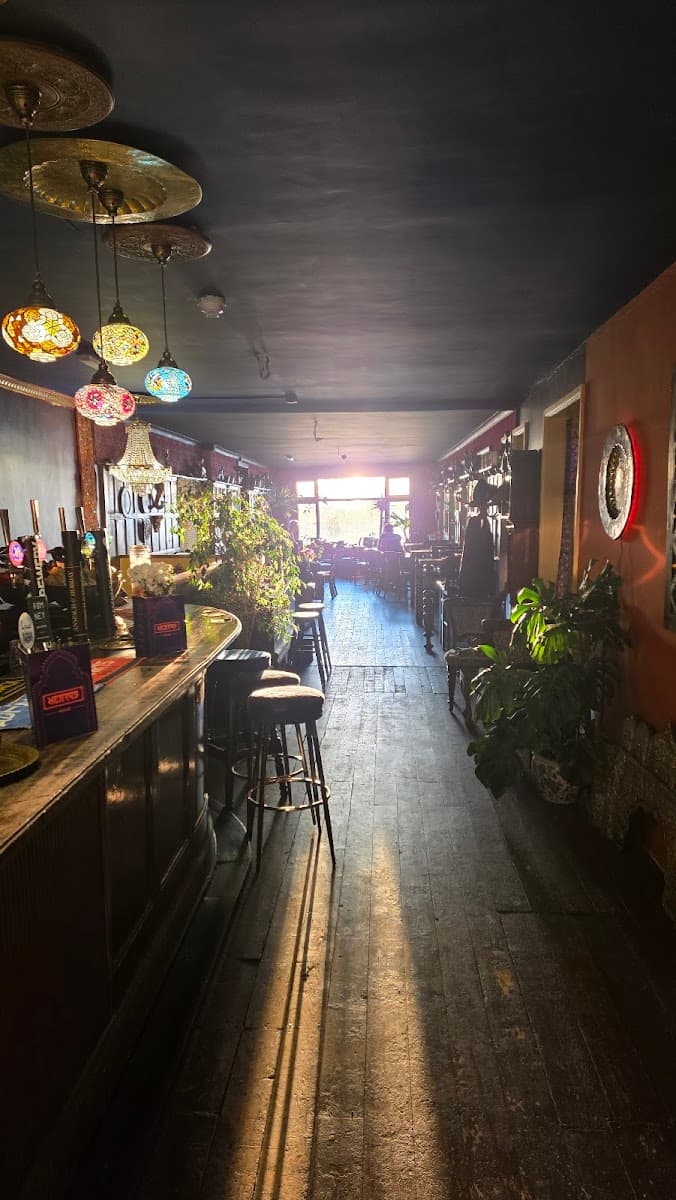 Henrys Pub