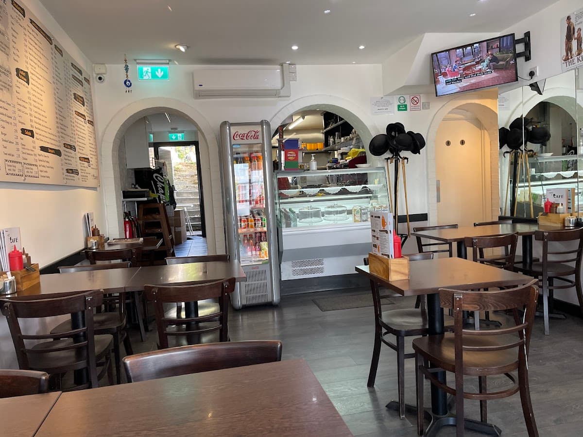 Chaplin’s Café