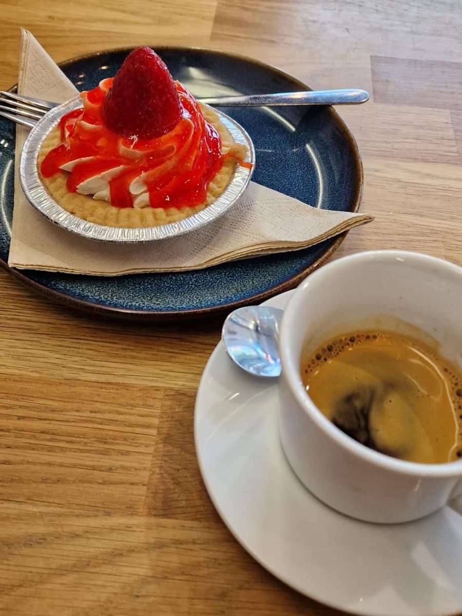 West End Coffee House & Bakery