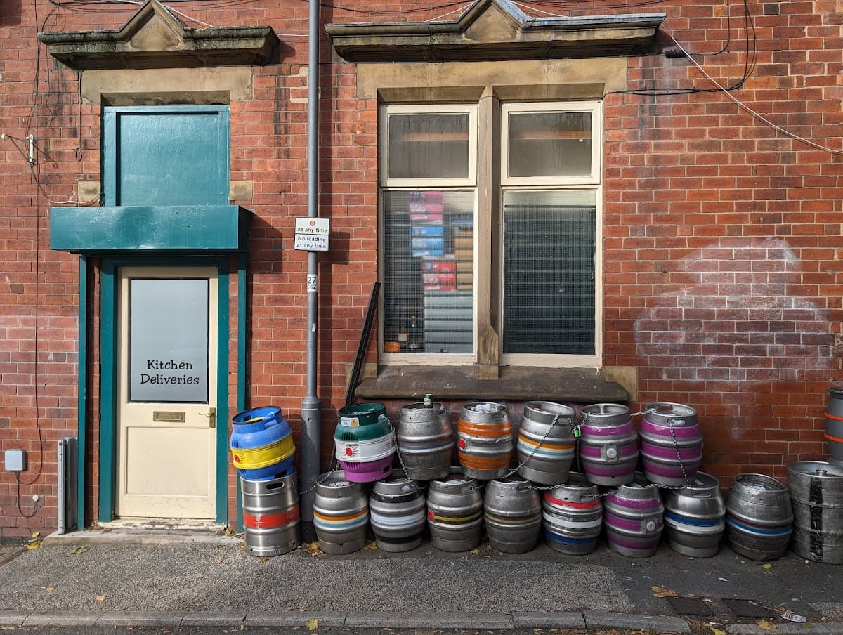 Dave's Pies & Ale