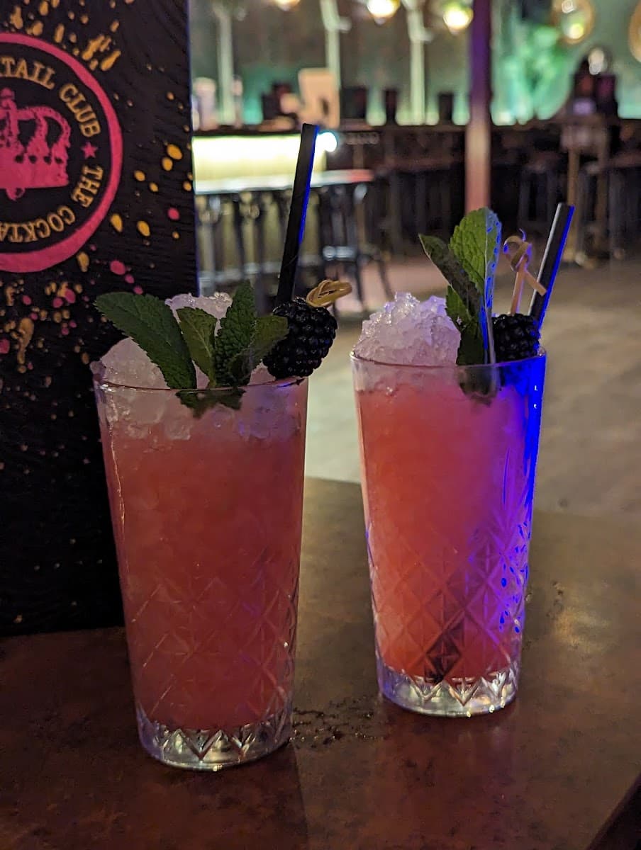 The Cocktail Club - Cocktail Bar in Canary Wharf