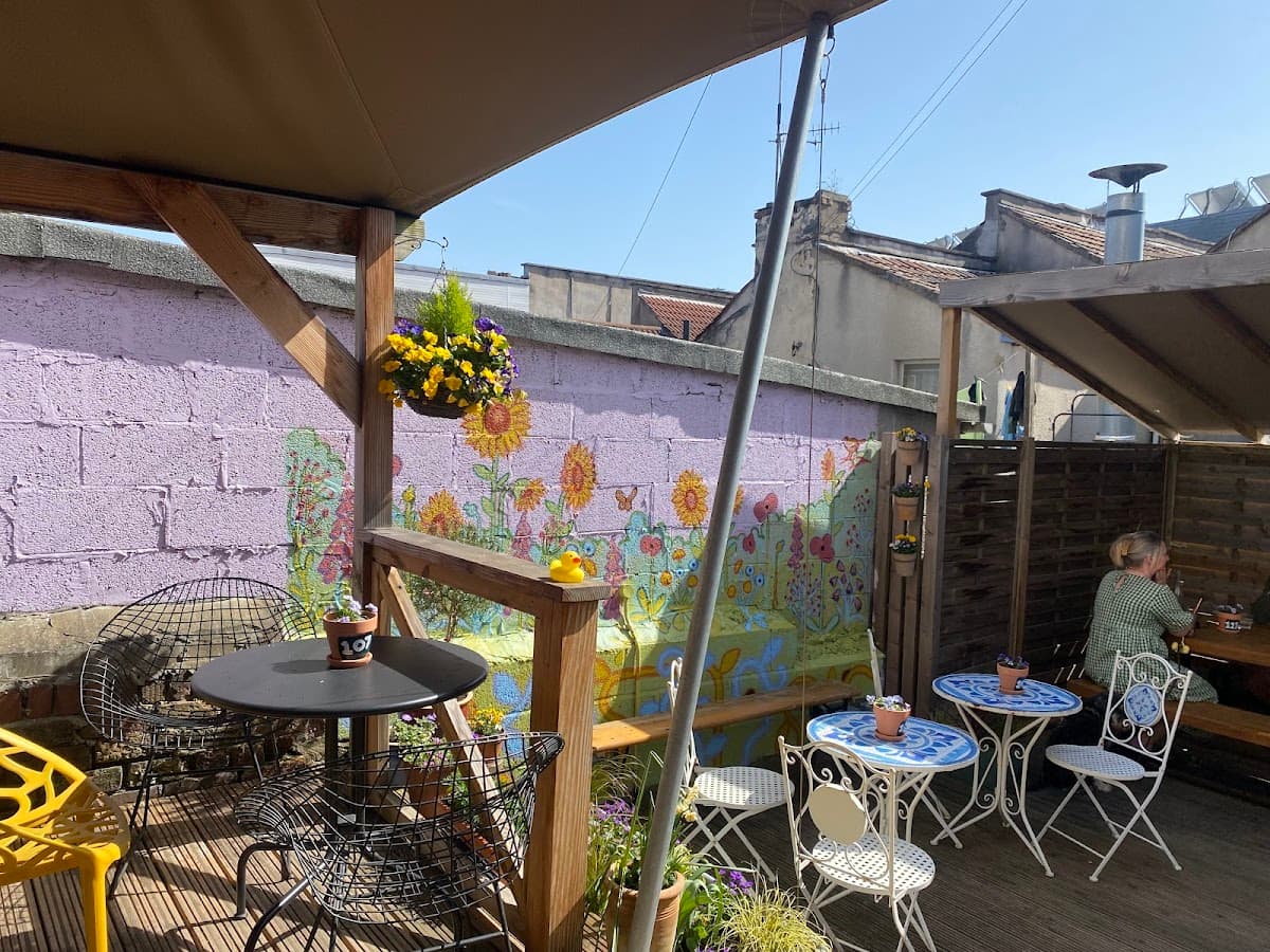 Flour House Cafe