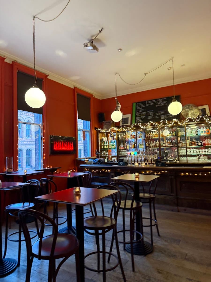 The Bar With No Name