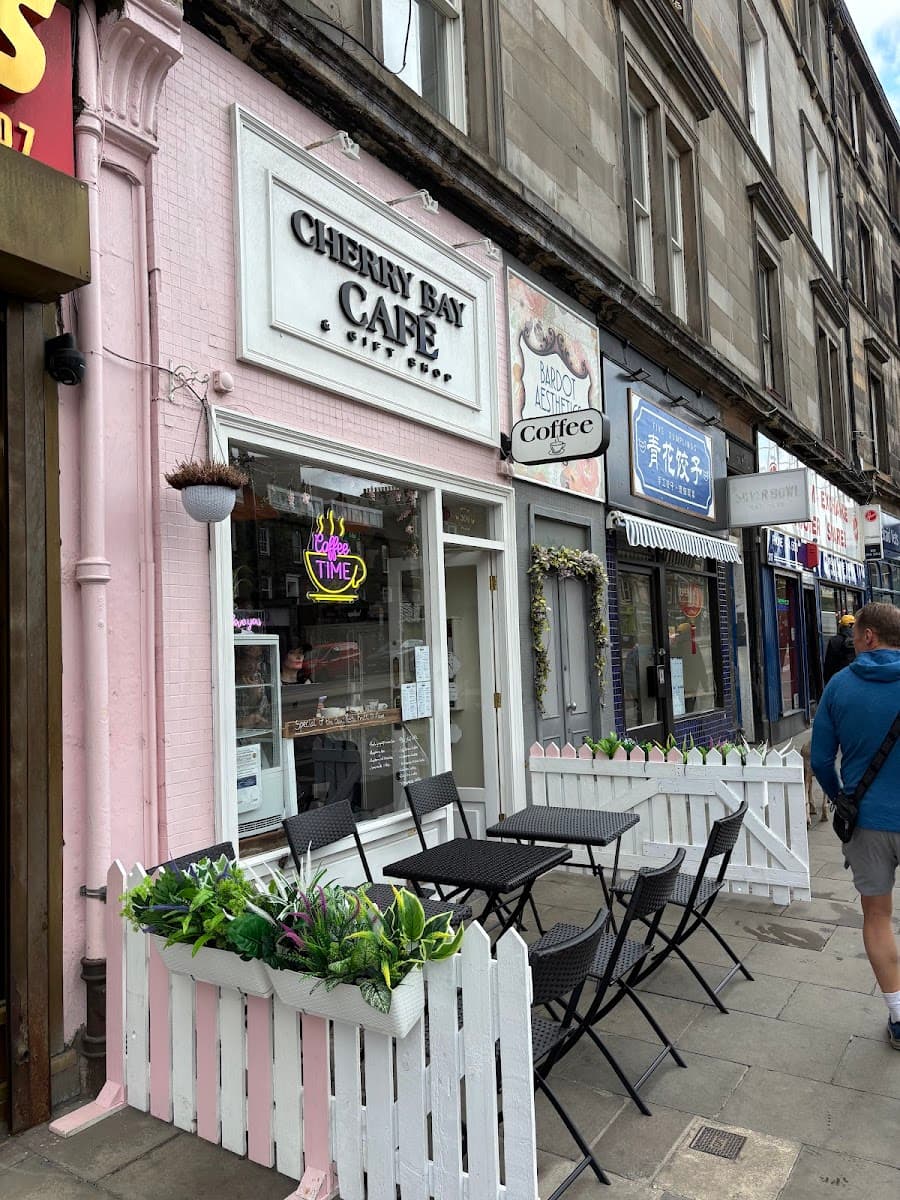 Cherry Bay Café & Gift Shop