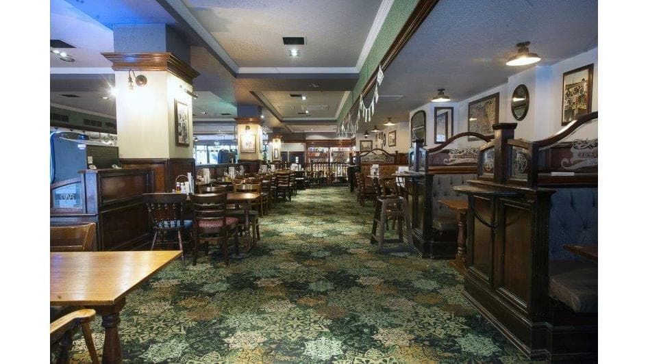 Figure of Eight - JD Wetherspoon