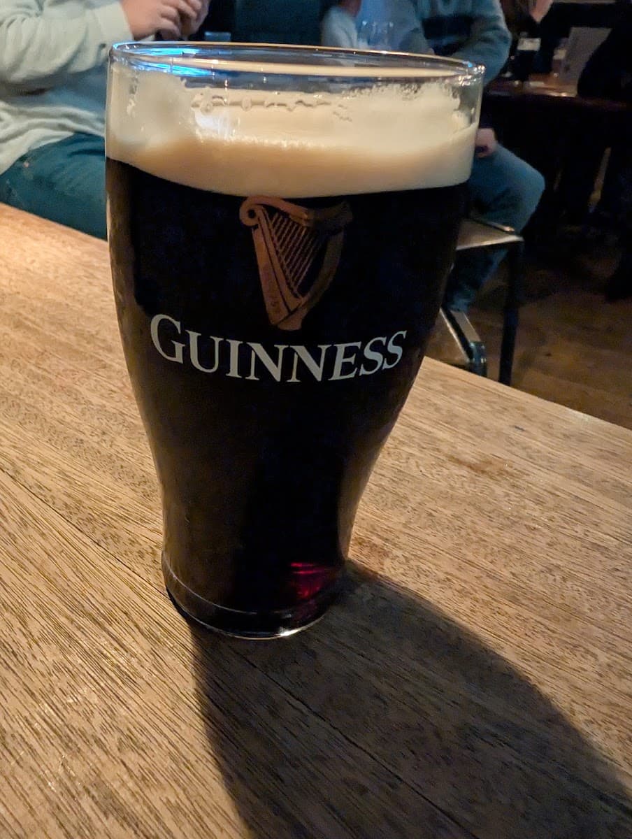 Philomena's Irish Sports Bar & Kitchen