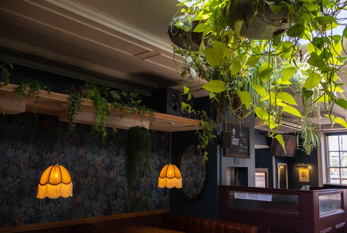 Grove House Tavern