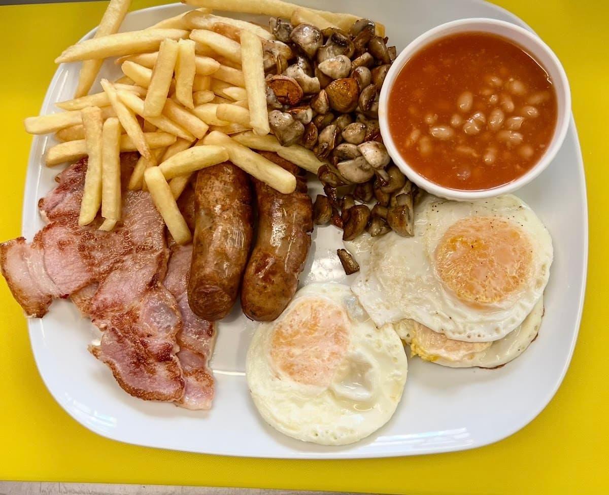 GMT Cafe