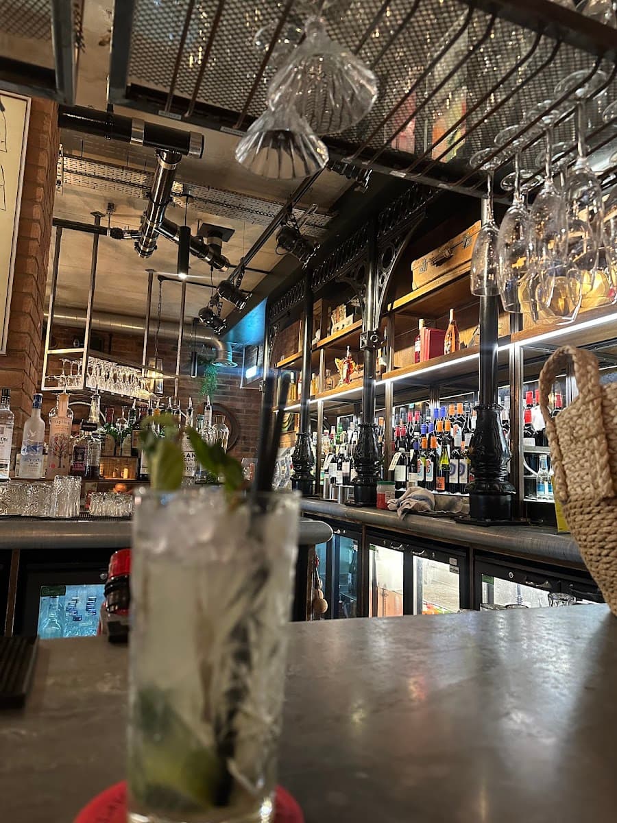 Station Tavern