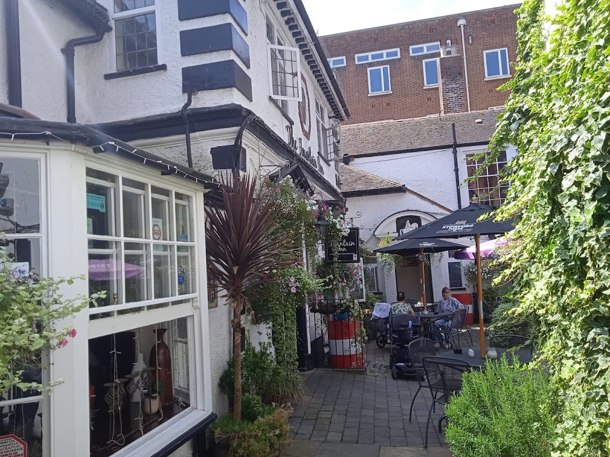 The Fountain Inn