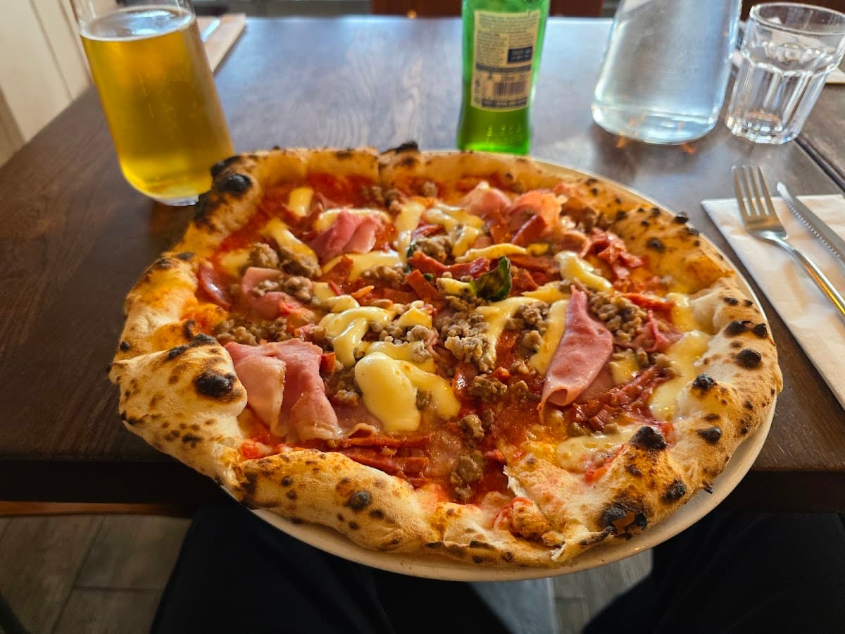 L'oro di Napoli (Ealing)
