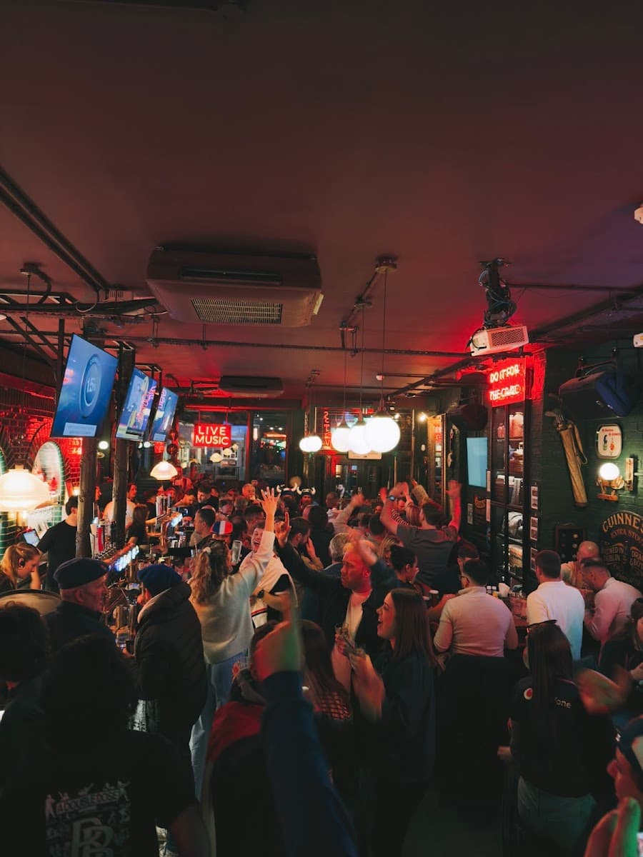 Boston Bar New Town