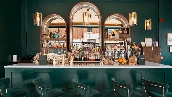 Tabula Rasa bar