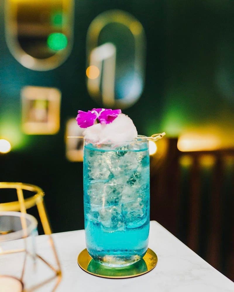 Tabula Rasa bar