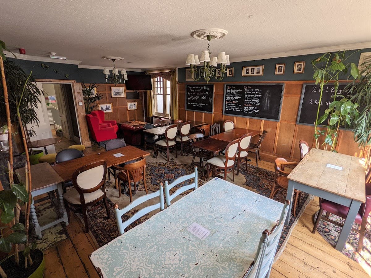 The Poets Ale and Smokehouse