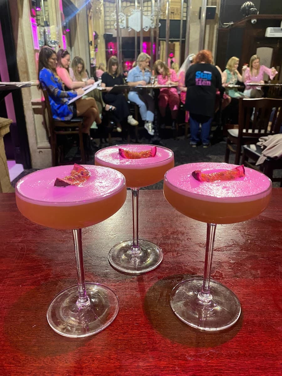 Bristol Stag and Hen