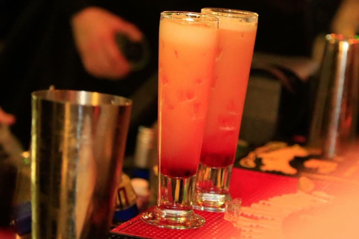 Stereo Bar