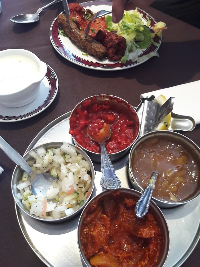 Raj Douth Tandoori Cuisine