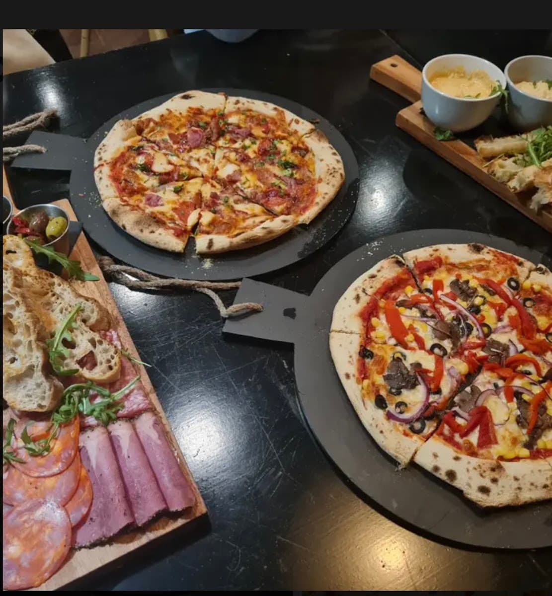 Moossh Cafe Wine Bar