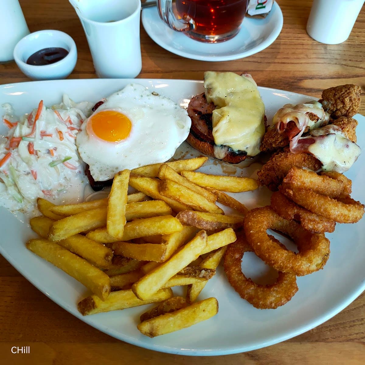 Lockyers Quay Cookhouse + Pub