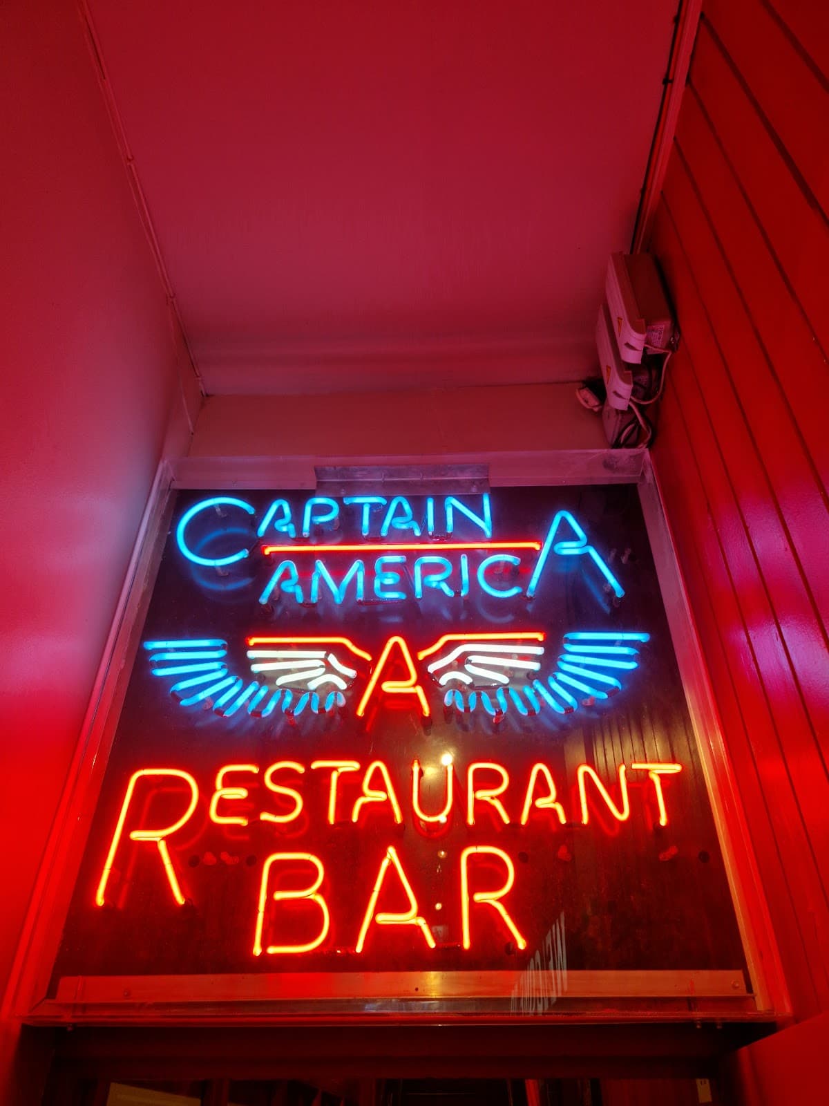 Captain's American Grill