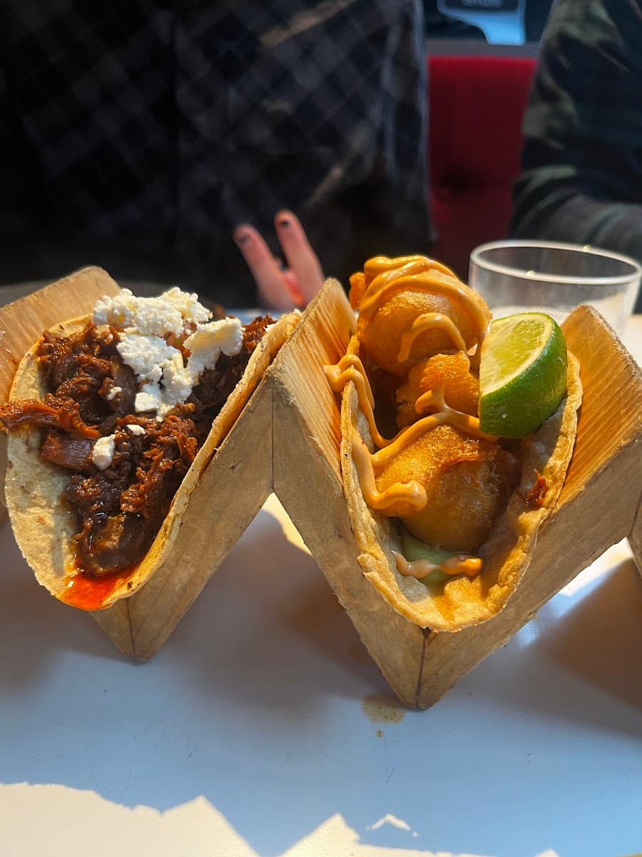El Santo Bar and Restaurant
