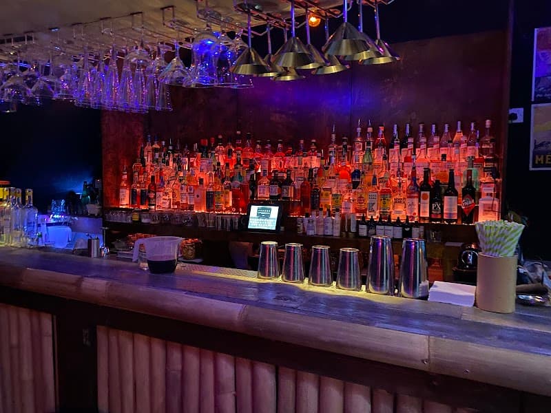 Tropichol - Tiki Bar