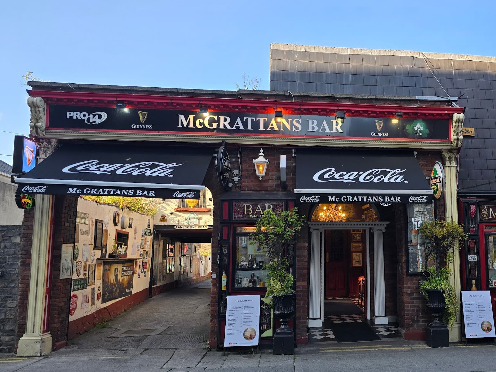 McGrattans Pub
