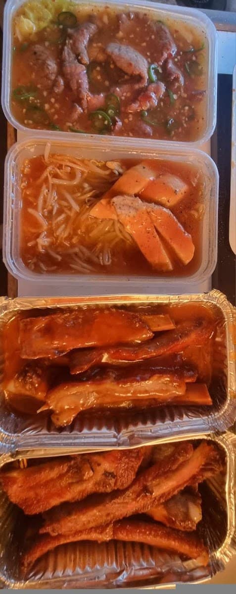 CHAN'S Chinese Takeaway