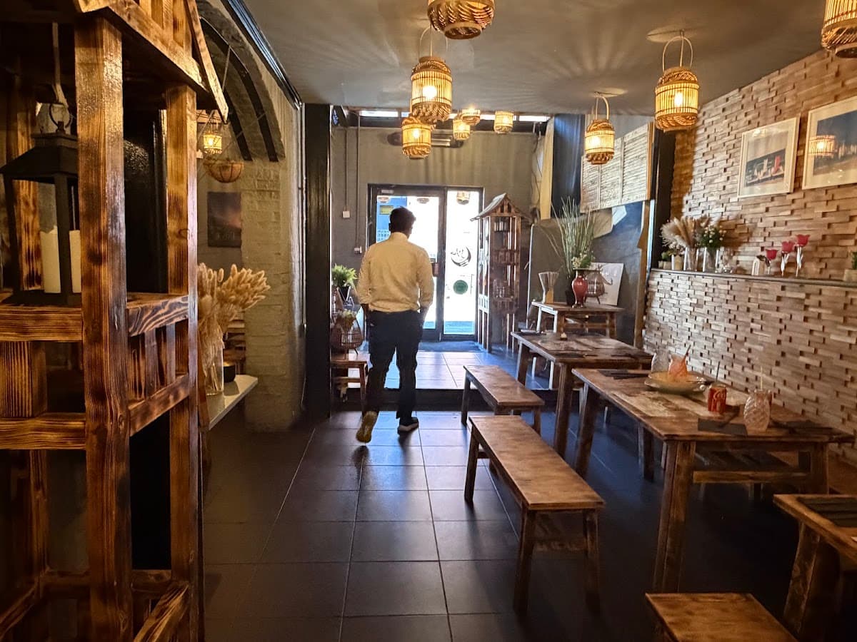Thai Warung Thai & Indo Food