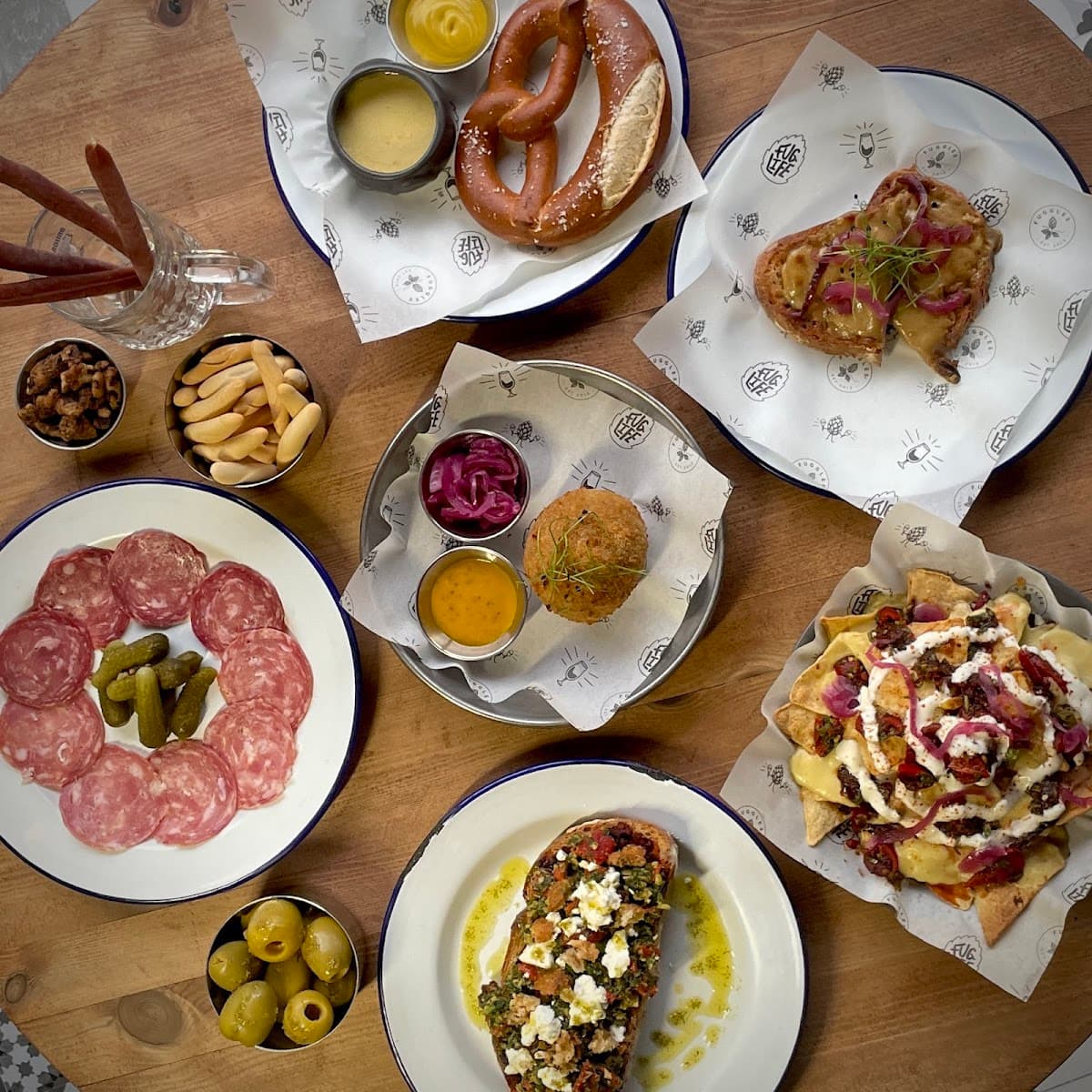 Fuggles Beer Cafe - Craft Beer Pub & Wine Bar