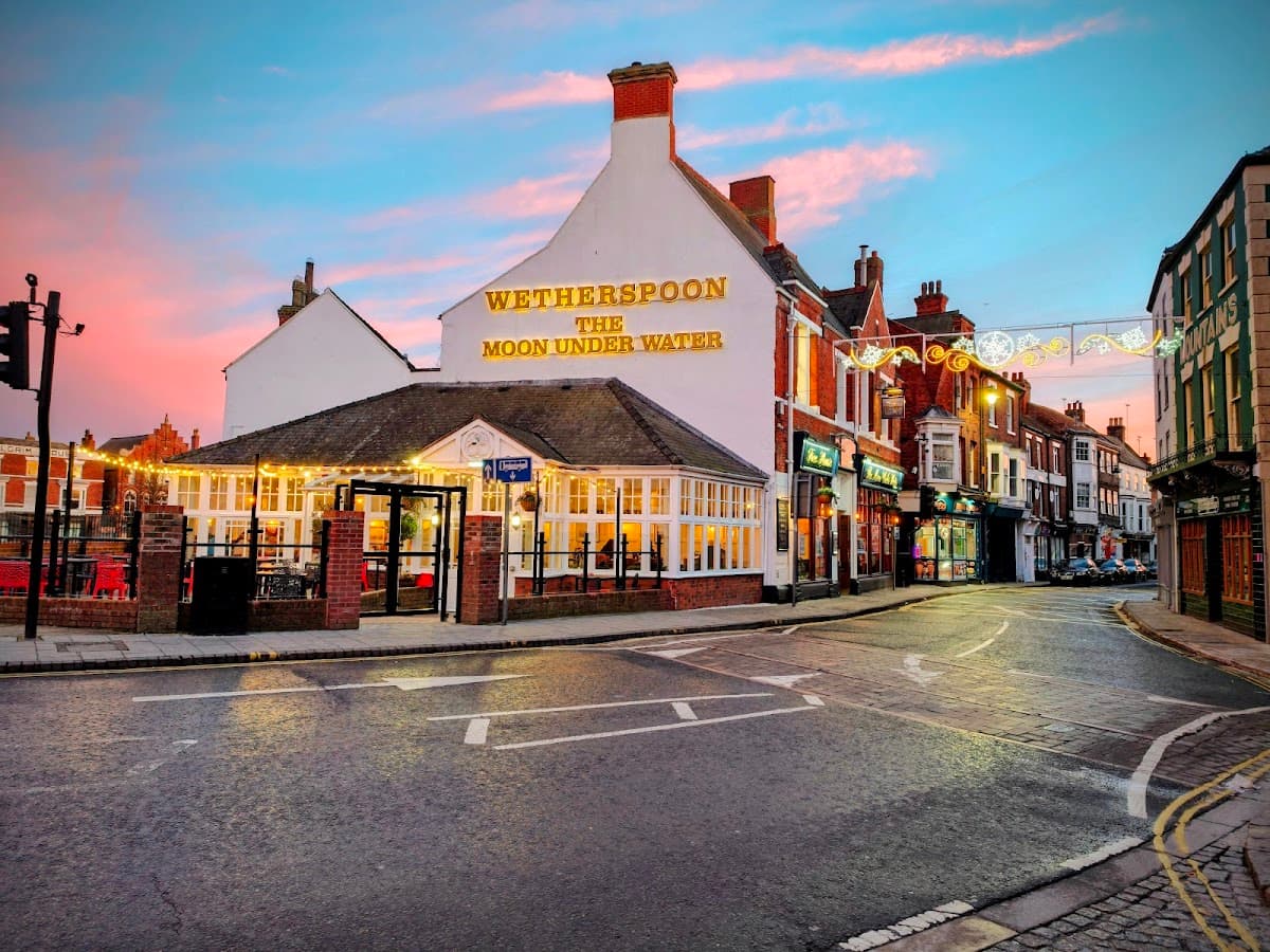 The Moon Under Water - JD Wetherspoon