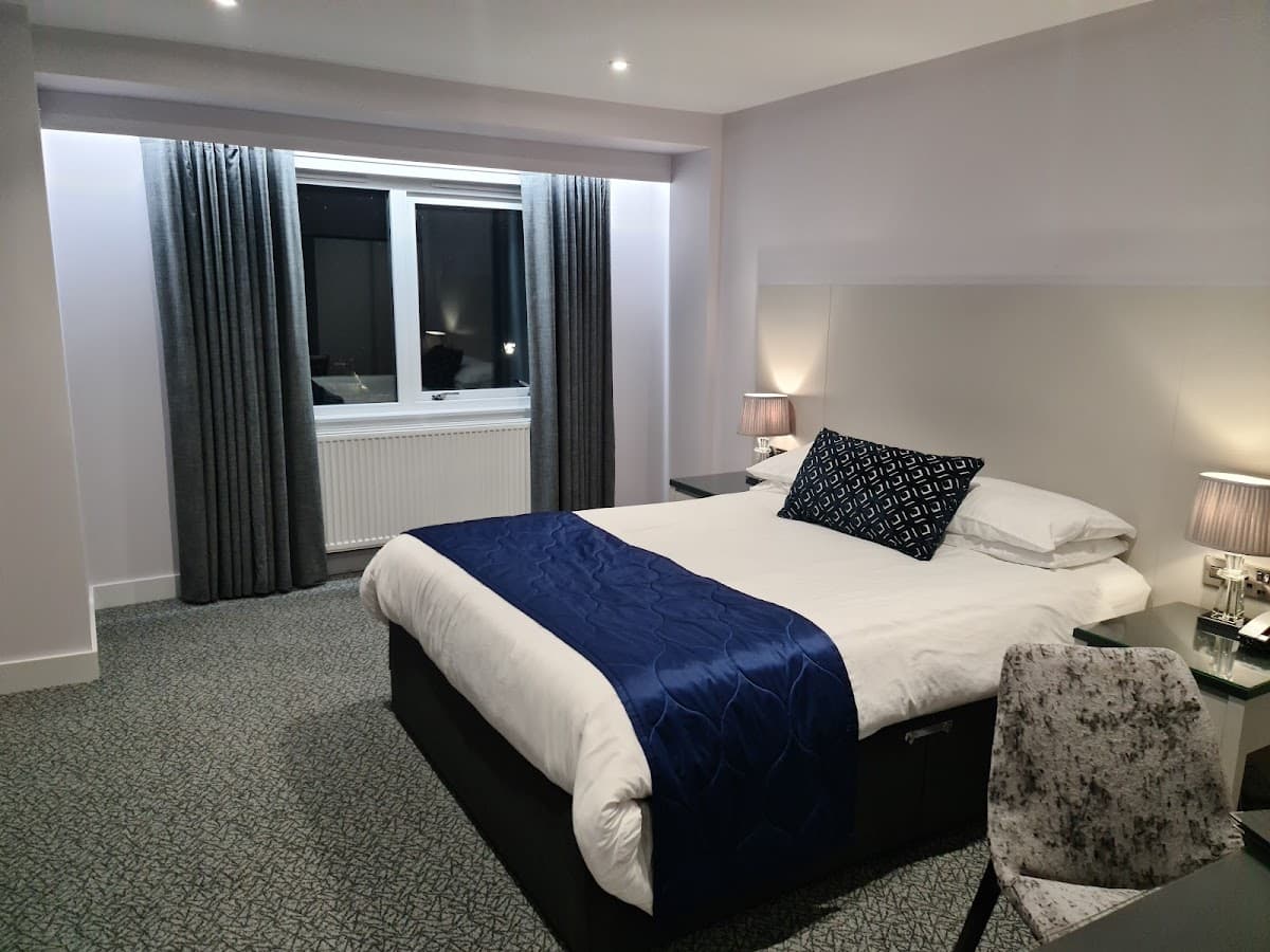 Dean Park Hotel
