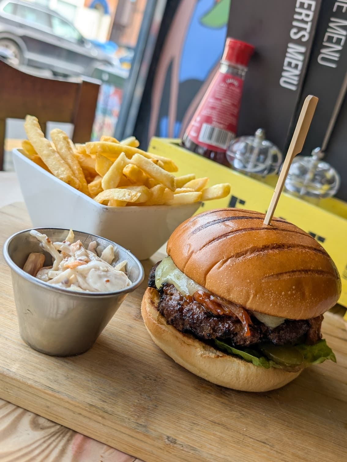 Level Cafe Bar & Grill