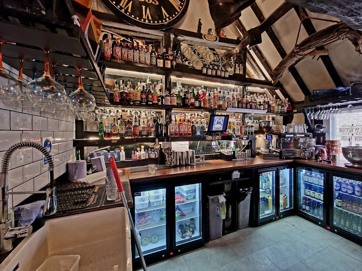 Old Toms Gin Bar