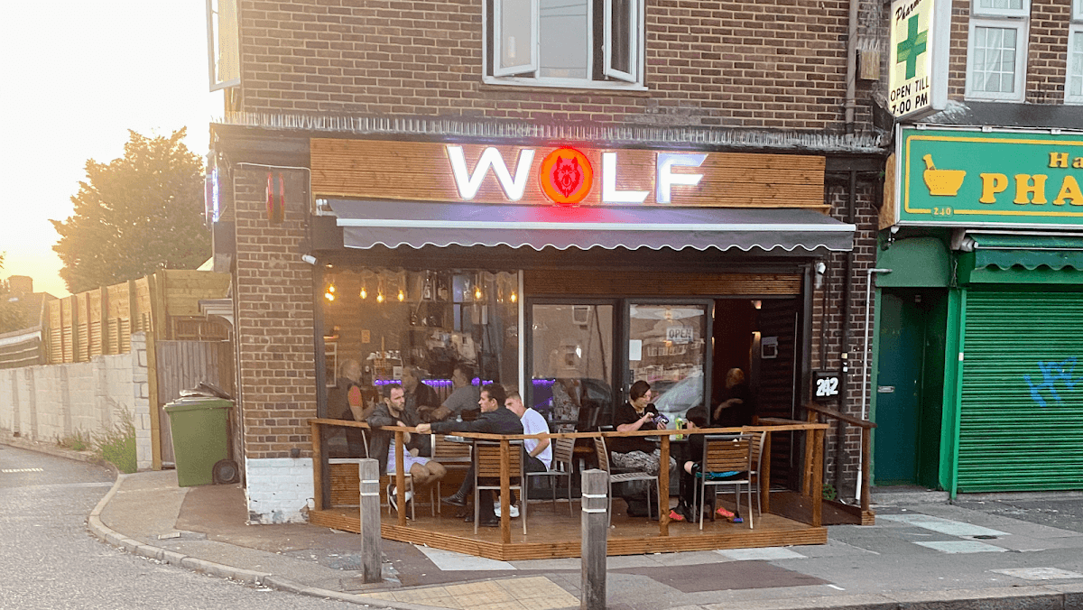 Wolf Lounge