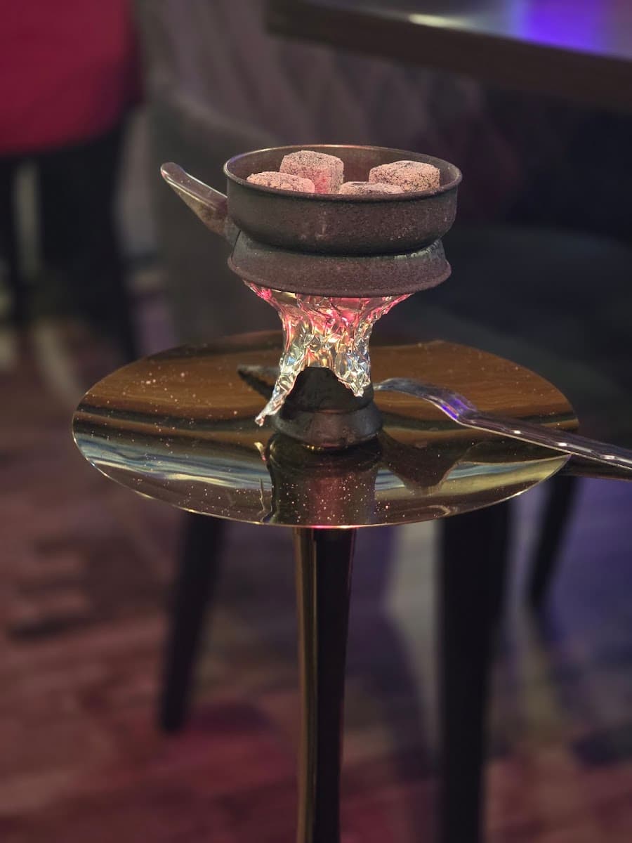 Wolf Lounge