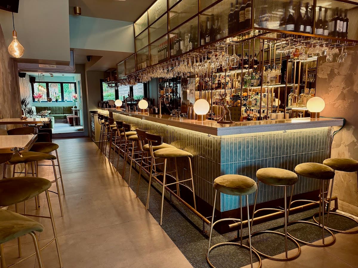ONE75 - Cocktail Bar and Garden