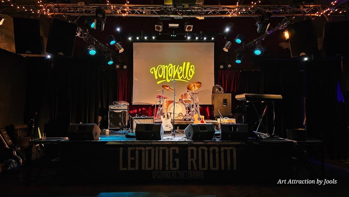 Lending Room