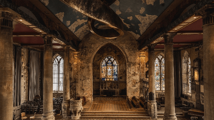 The Mount Without