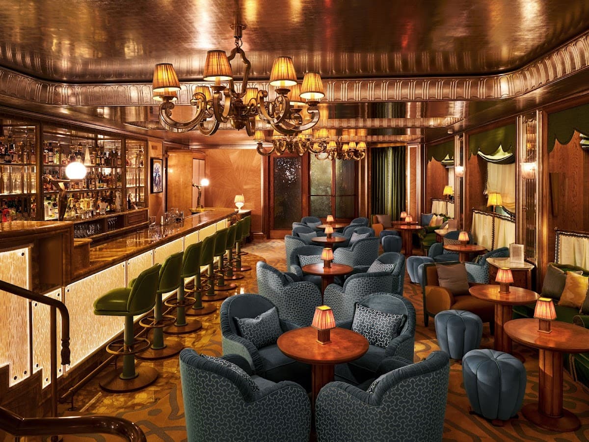 Vesper Bar