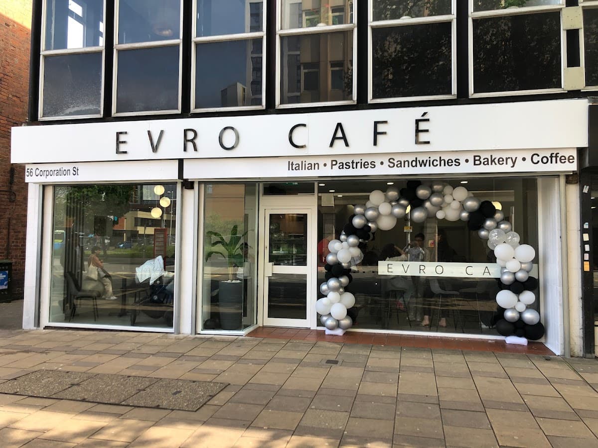 WARUNG by Evro Cafe