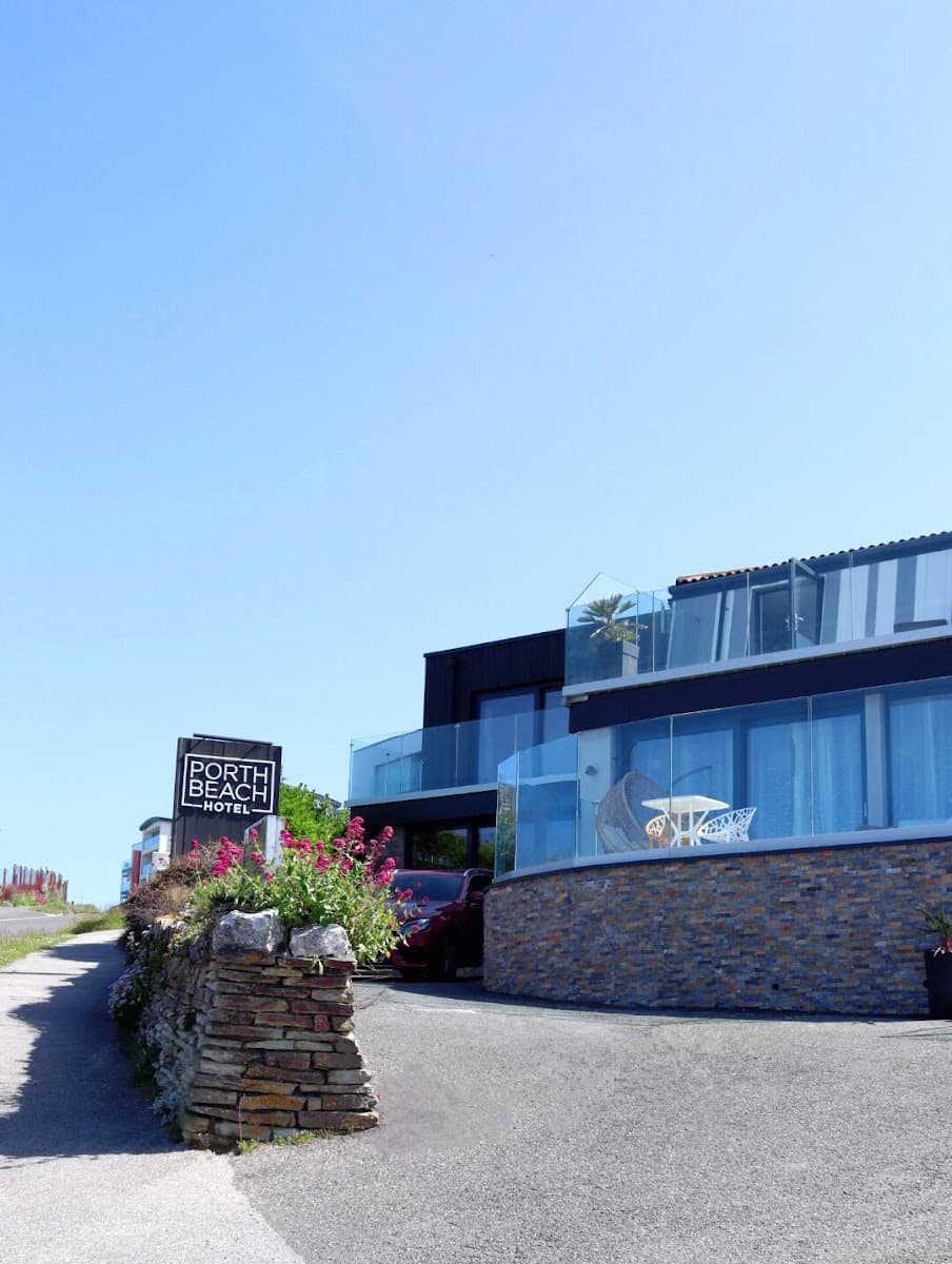 Porth Beach Hotel and Restaurant
