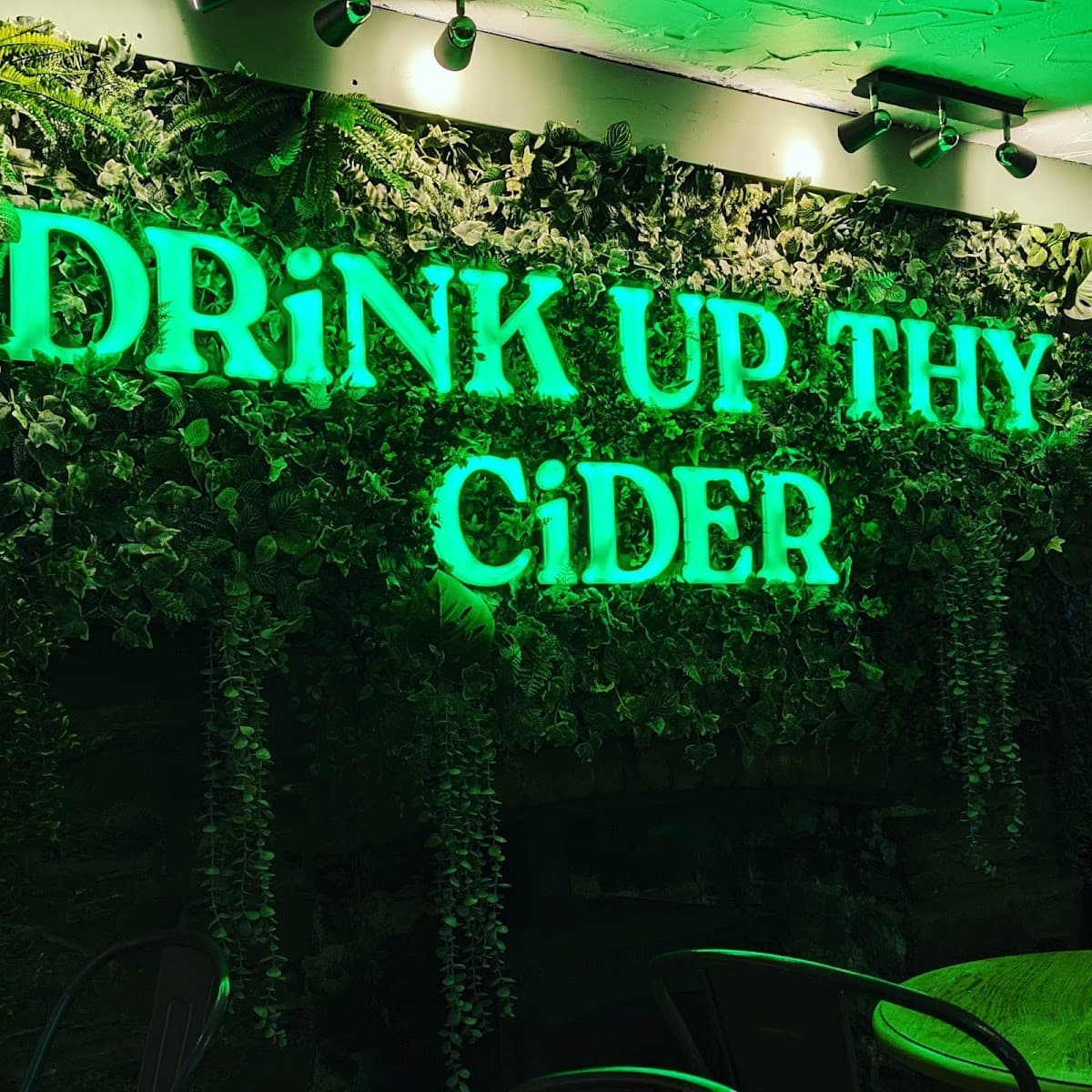 Tŷ Seidr Bar & Bottle Shop