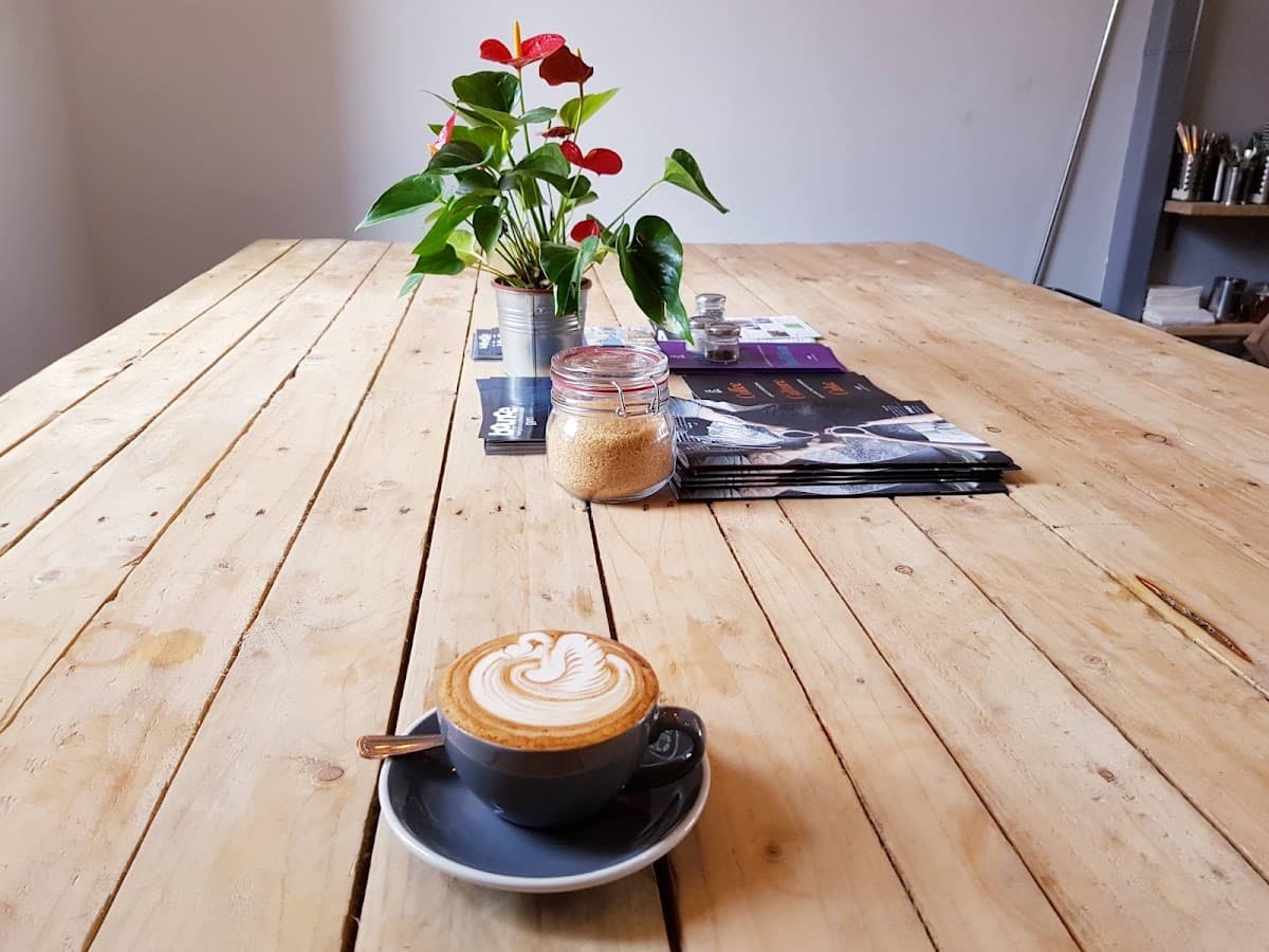 Saucer & Cup