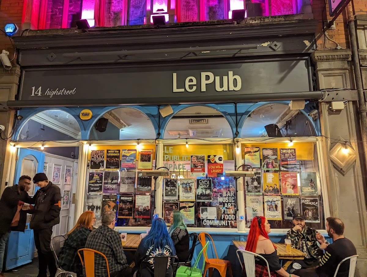 Le Pub