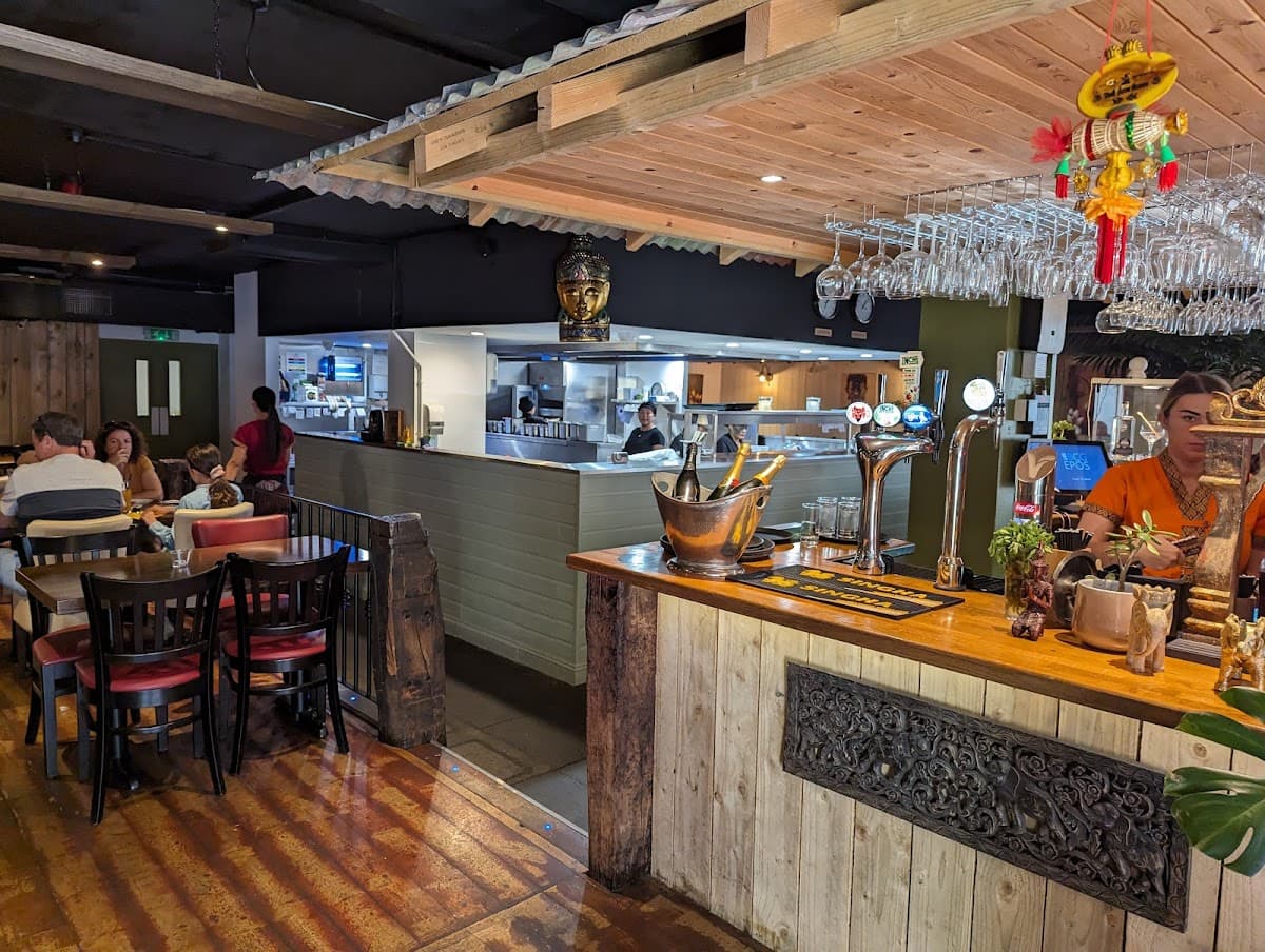 JUNJAOW THAI Restaurant