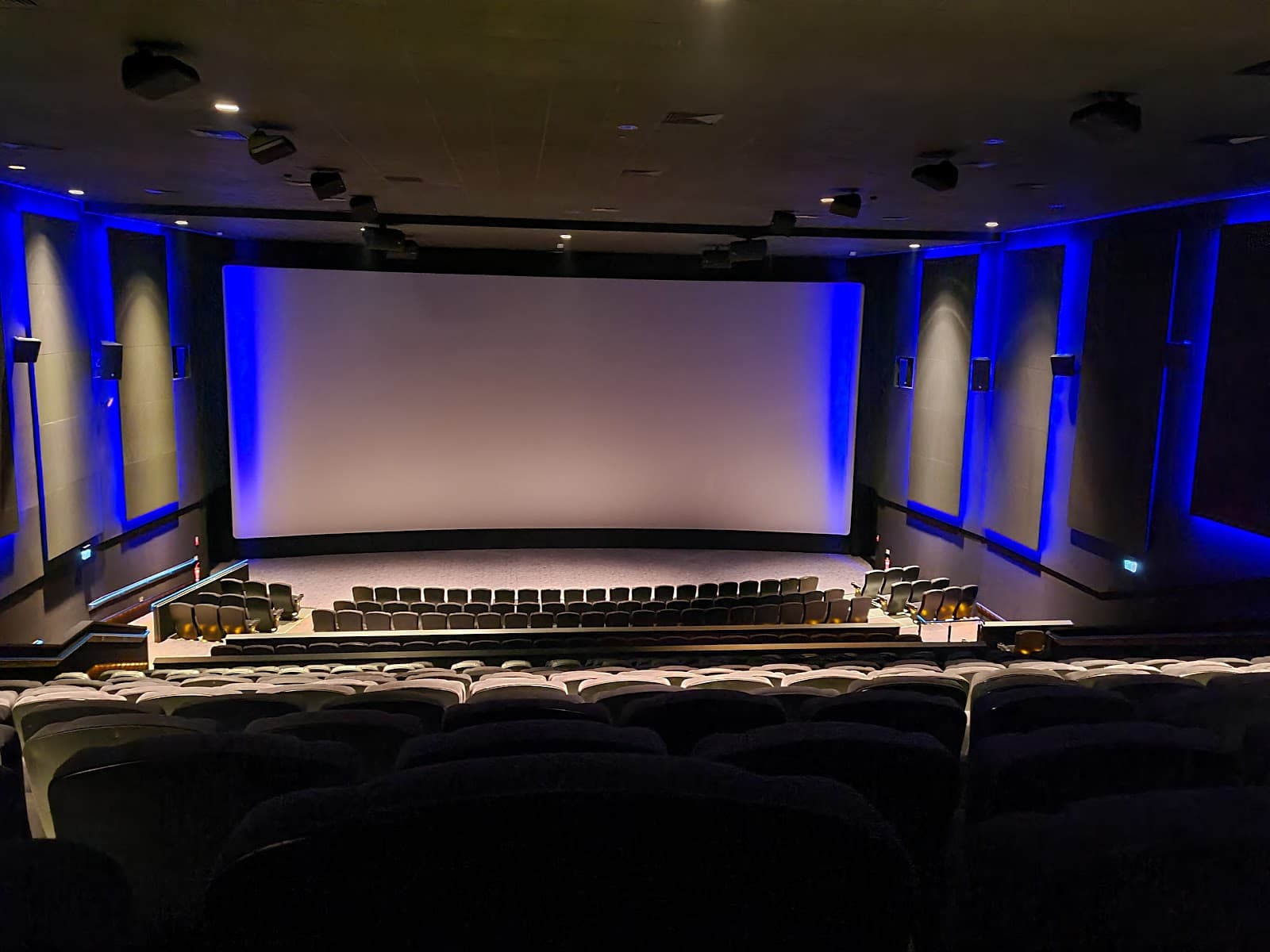 Showcase Cinema de Lux Derby