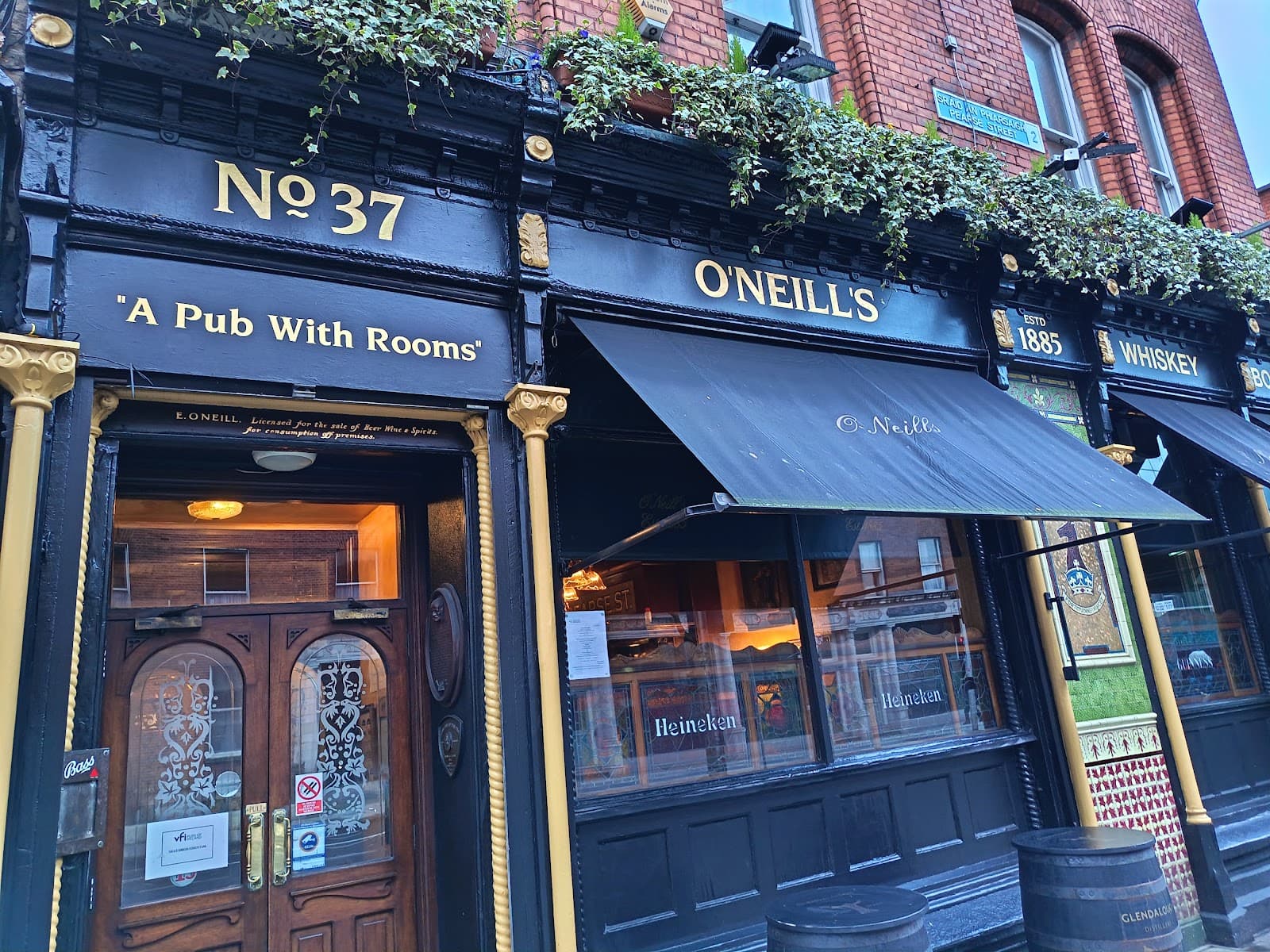 O'Neills Victorian Pub & Townhouse
